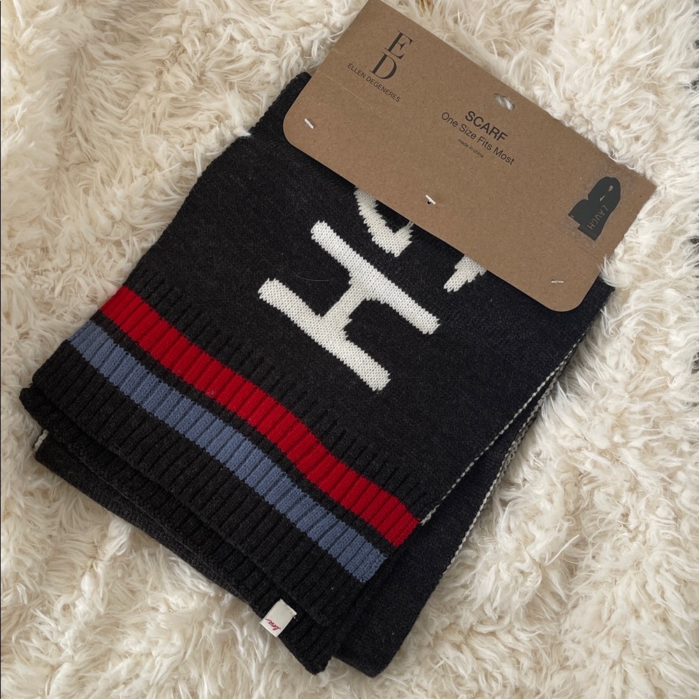 🆕️ ED Ellen Degeneres Laugh Scarf